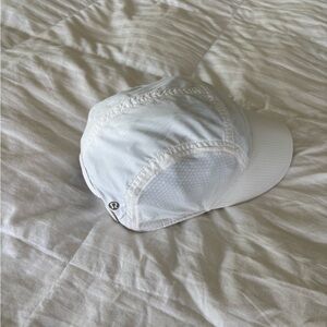 Lululemon women’s hat white